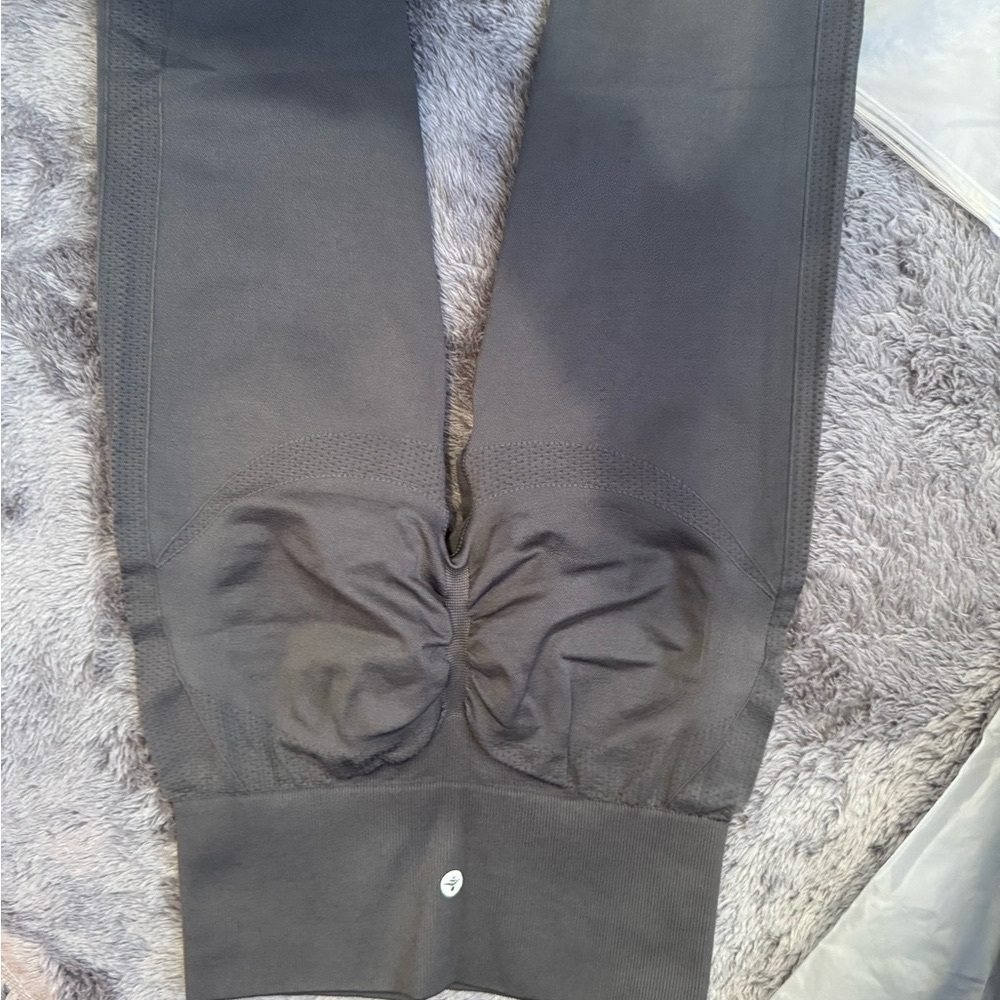 Gray High-Waisted Leggings